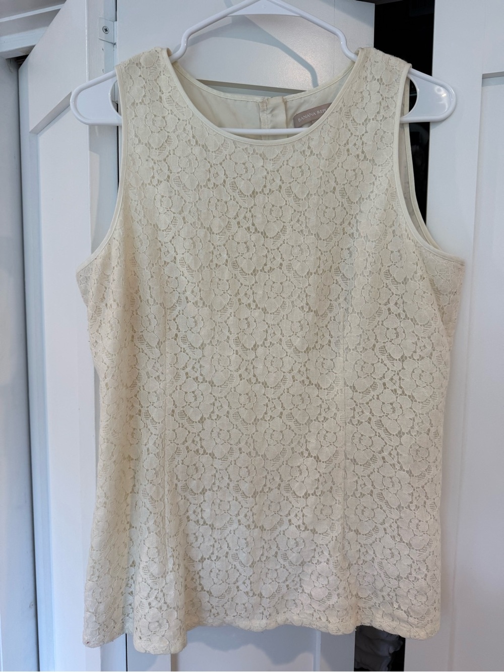 Banana Republic Lace Sleeveless Shell Top - Cream Size 12